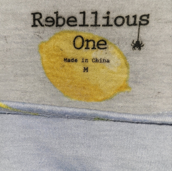 Rebellious Lemon design casual shirt - Picture 2 of 2